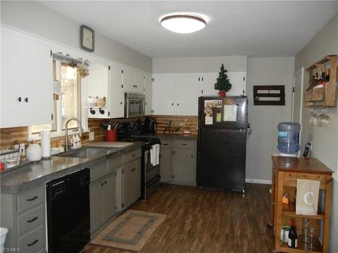 109 Sunset Dr, Baltic, OH 43804 photo 4