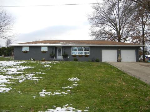 109 Sunset Dr, Baltic, OH 43804 photo 1