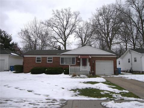 2056 E 37th St, Lorain, OH 44055 photo 1