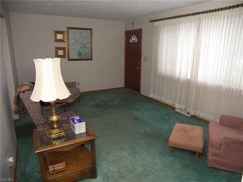 2056 E 37th St, Lorain, OH 44055 photo 5