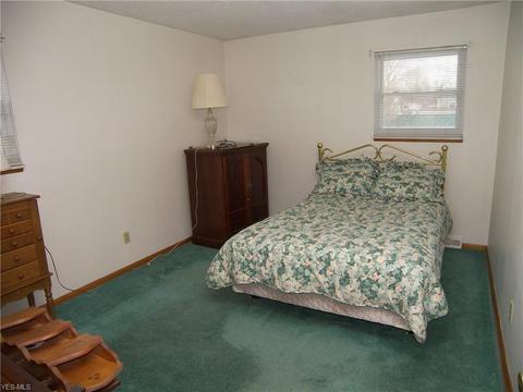 2056 E 37th St, Lorain, OH 44055 photo 14
