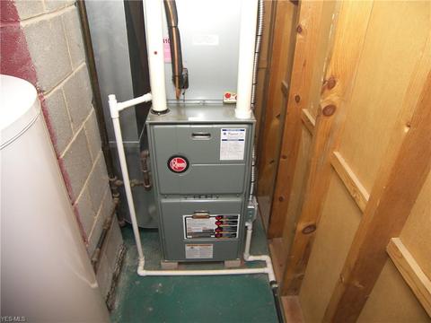 2056 E 37th St, Lorain, OH 44055 photo 28