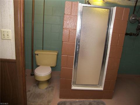 2056 E 37th St, Lorain, OH 44055 photo 24