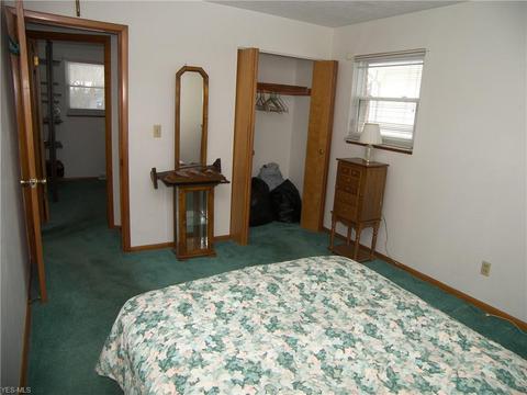 2056 E 37th St, Lorain, OH 44055 photo 15