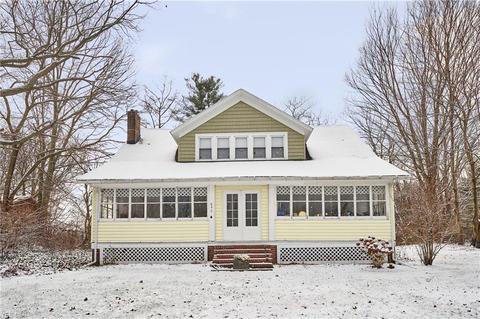 656 E Main St, Madison, OH 44057 photo 1