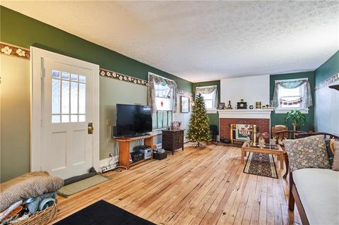 656 E Main St, Madison, OH 44057 photo 13