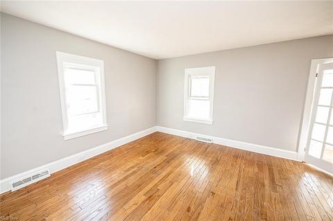 4769 Eldo St, Willoughby, OH 44094 photo 5