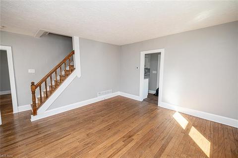 4769 Eldo St, Willoughby, OH 44094 photo 7