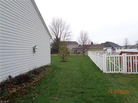 132 Teal St, Elyria, OH 44035 photo 2