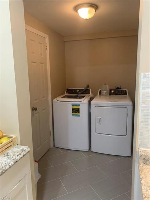 4258 Laurel Rd, Lorain, OH 44055 photo 17