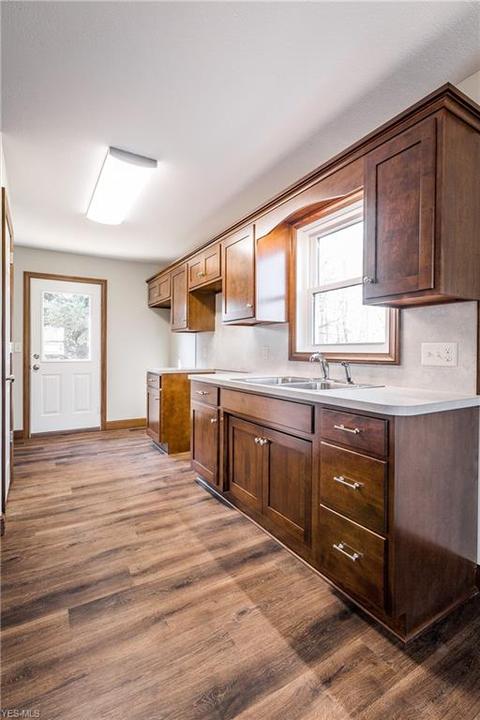 80-84 Pine St, Dover, OH 44622 photo 9