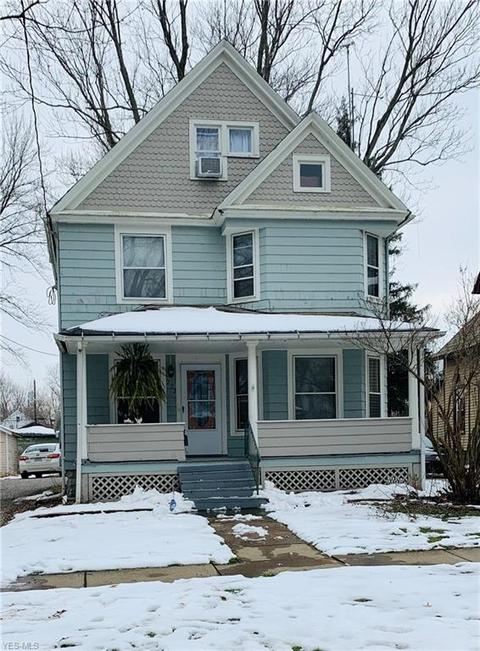 222 Howe St, Elyria, OH 44035 photo 1