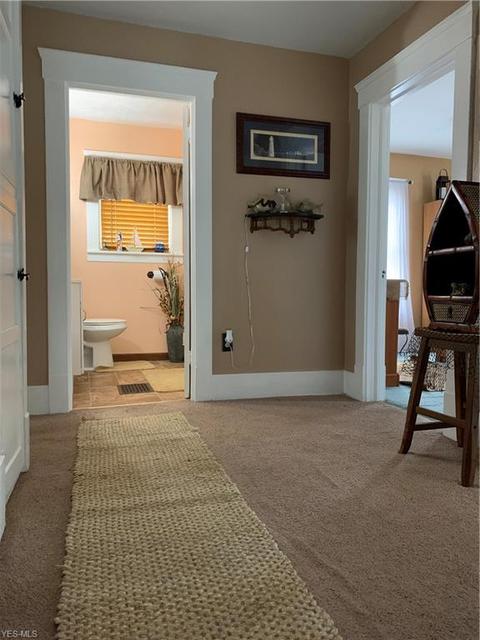 222 Howe St, Elyria, OH 44035 photo 9