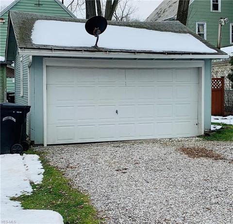 222 Howe St, Elyria, OH 44035 photo 20