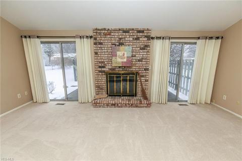 7218 Ames Rd, Parma, OH 44129 photo 15