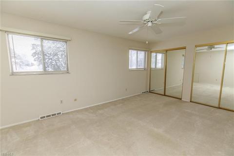7218 Ames Rd, Parma, OH 44129 photo 21
