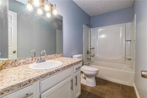 1712 Warrick Dr, Ashtabula, OH 44004 photo 16