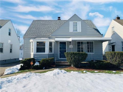 5182 Thomas St, Maple Heights, OH 44137 photo 1