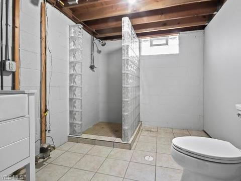 158 Helena Dr, Struthers, OH 44471 photo 17