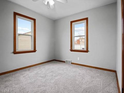 158 Helena Dr, Struthers, OH 44471 photo 8