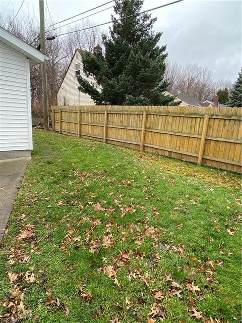 920 E 260th St, Euclid, OH 44132 photo 2