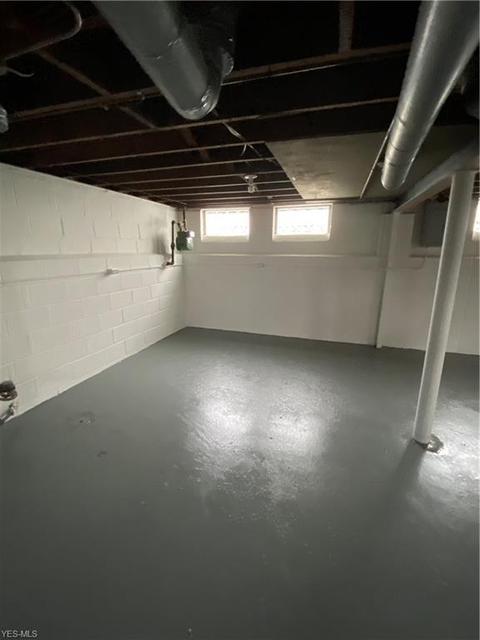 920 E 260th St, Euclid, OH 44132 photo 11