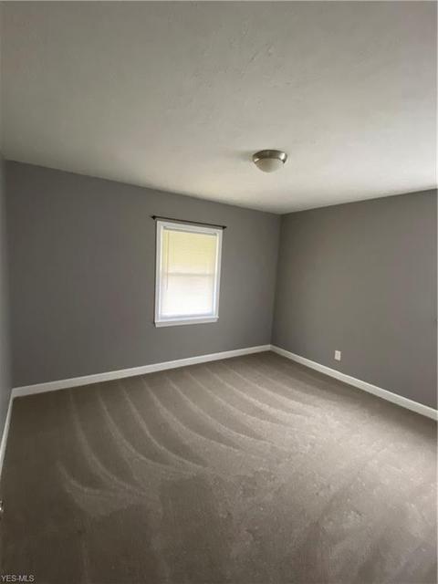 920 E 260th St, Euclid, OH 44132 photo 5