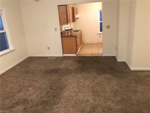 322 18th St, Elyria, OH 44035 photo 5