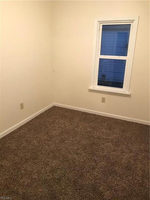 322 18th St, Elyria, OH 44035 photo 10