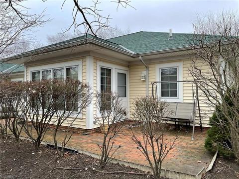 130 Legend Trl, Willowick, OH 44095 photo 15