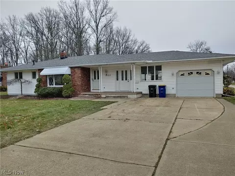 1220 Union Ave, Ashtabula, OH 44004 photo 2