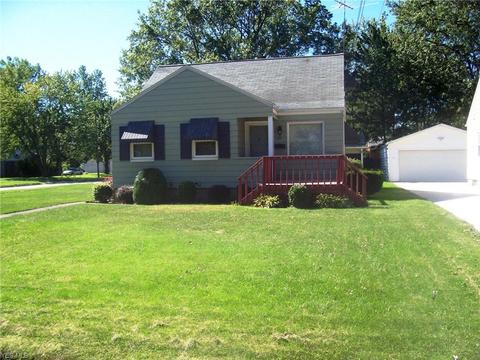 1334 Cedar Dr, Lorain, OH 44052 photo 2