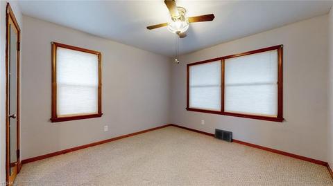 5668 E 141st St, Maple Heights, OH 44137 photo 13