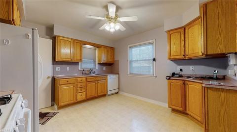 5668 E 141st St, Maple Heights, OH 44137 photo 7