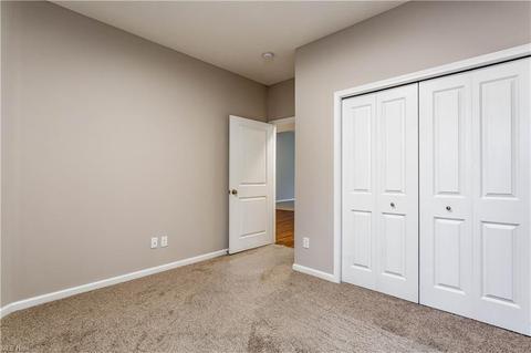 218 Oak Tree Ln, Elyria, OH 44035 photo 29