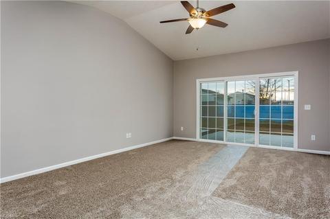 218 Oak Tree Ln, Elyria, OH 44035 photo 17