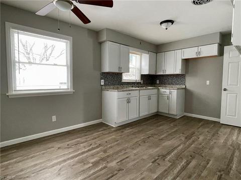 363 Overlook Blvd, Struthers, OH 44471 photo 6
