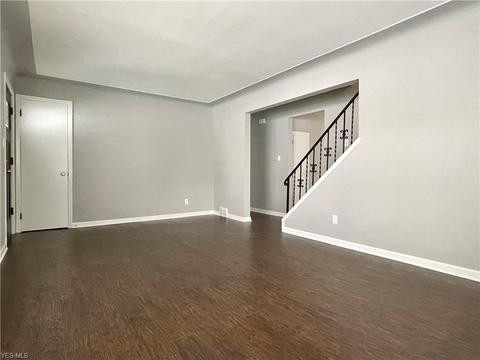 363 Overlook Blvd, Struthers, OH 44471 photo 2