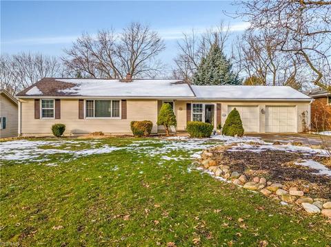 152 Westgate Ave, Wadsworth, OH 44281 photo 2