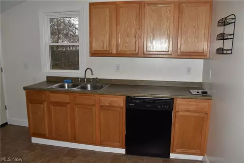 1711 W 7th St, Ashtabula, OH 44004 photo 10