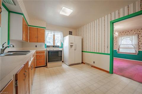 620 Gulf Rd, Elyria, OH 44035 photo 7