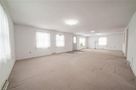 620 Gulf Rd, Elyria, OH 44035 photo 5