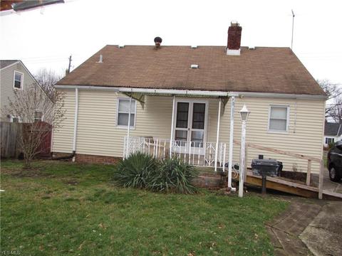 1907 Keystone Rd, Parma, OH 44134 photo 3