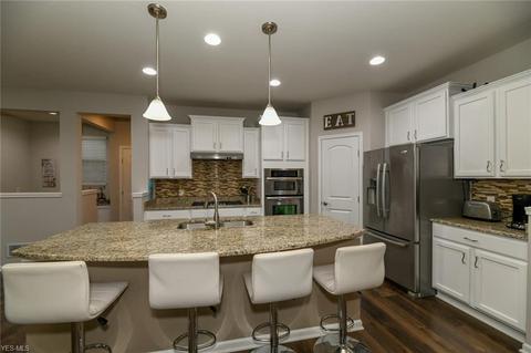 705 Joseph Dr, Aurora, OH 44202 photo 3