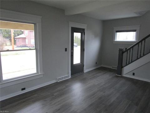 434 E 7th St, Dover, OH 44622 photo 7