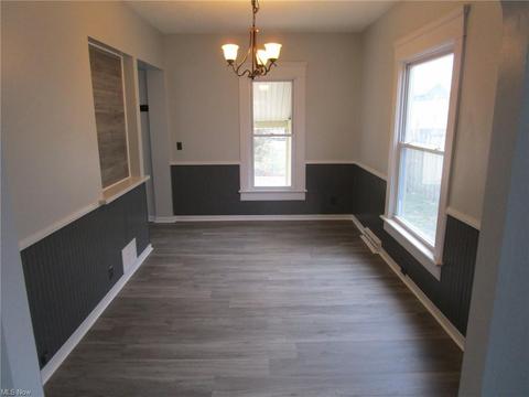 434 E 7th St, Dover, OH 44622 photo 9