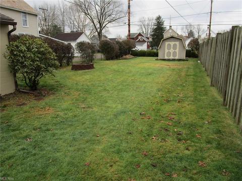 434 E 7th St, Dover, OH 44622 photo 4