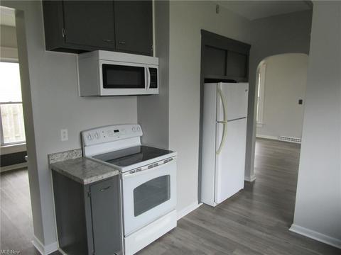434 E 7th St, Dover, OH 44622 photo 11