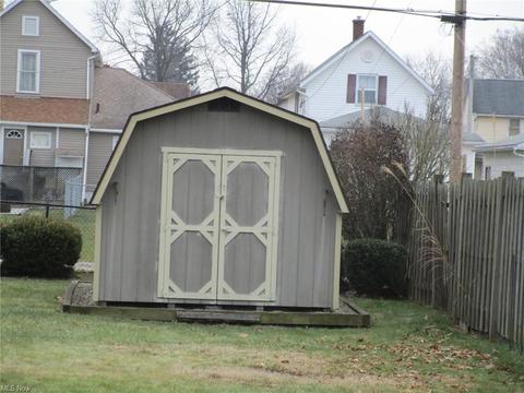 434 E 7th St, Dover, OH 44622 photo 5