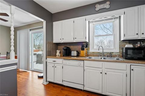487 Brandon Ave, Struthers, OH 44471 photo 3